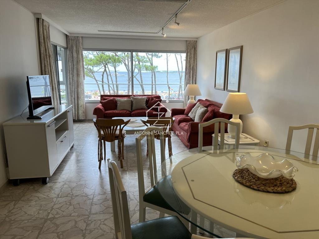 Apartamento en Mansa frente al mar - Punta del
