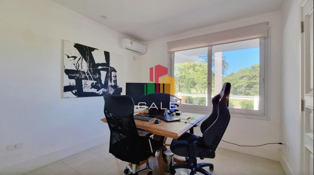 En venta espectacular casa de 5 dormitorios en