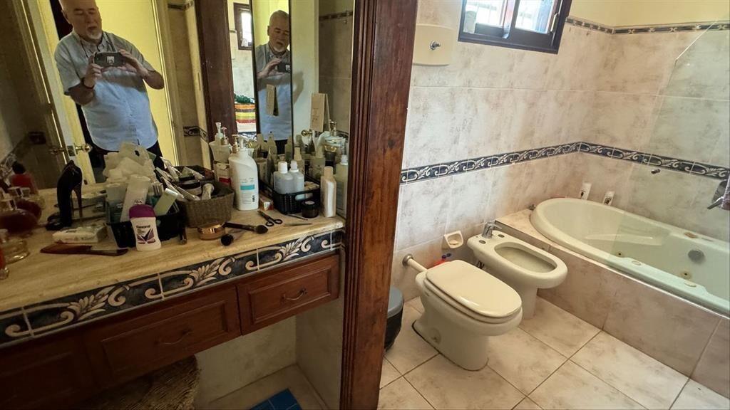 VENTA DE RESIDENCIA 5 DORMITORIOS PROXIMO A RAMBLA