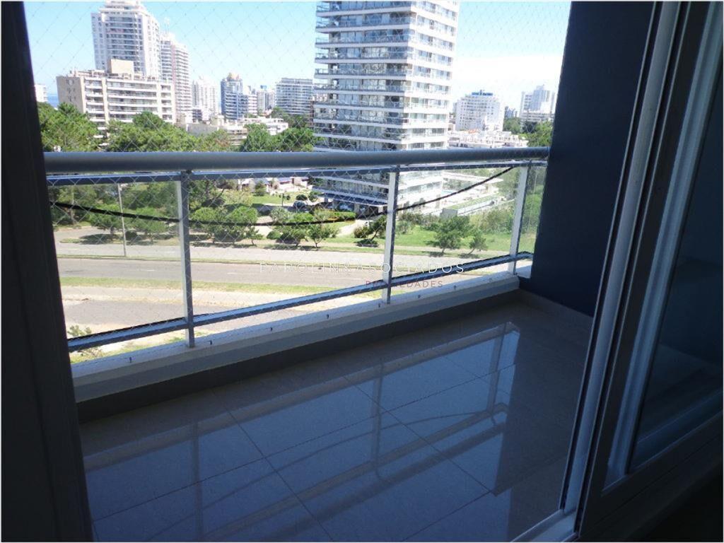 Departamento en venta de 1 Dormitorio En Torre One, Punta d