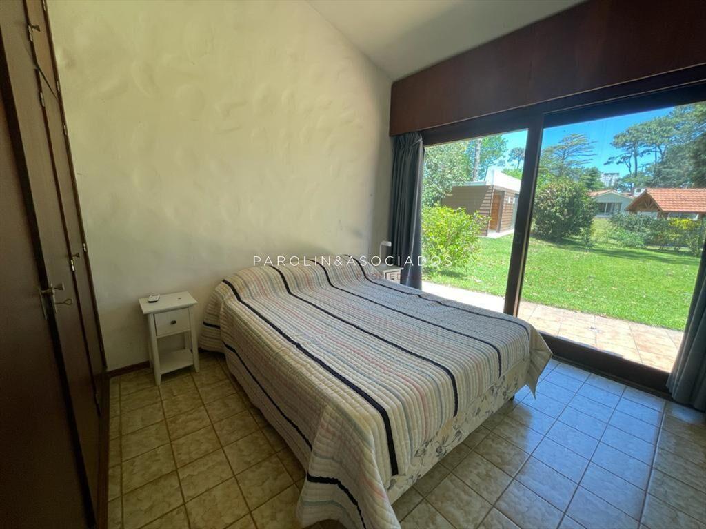 Hermosa casa de 4 dormitorios en Mansa, Punta