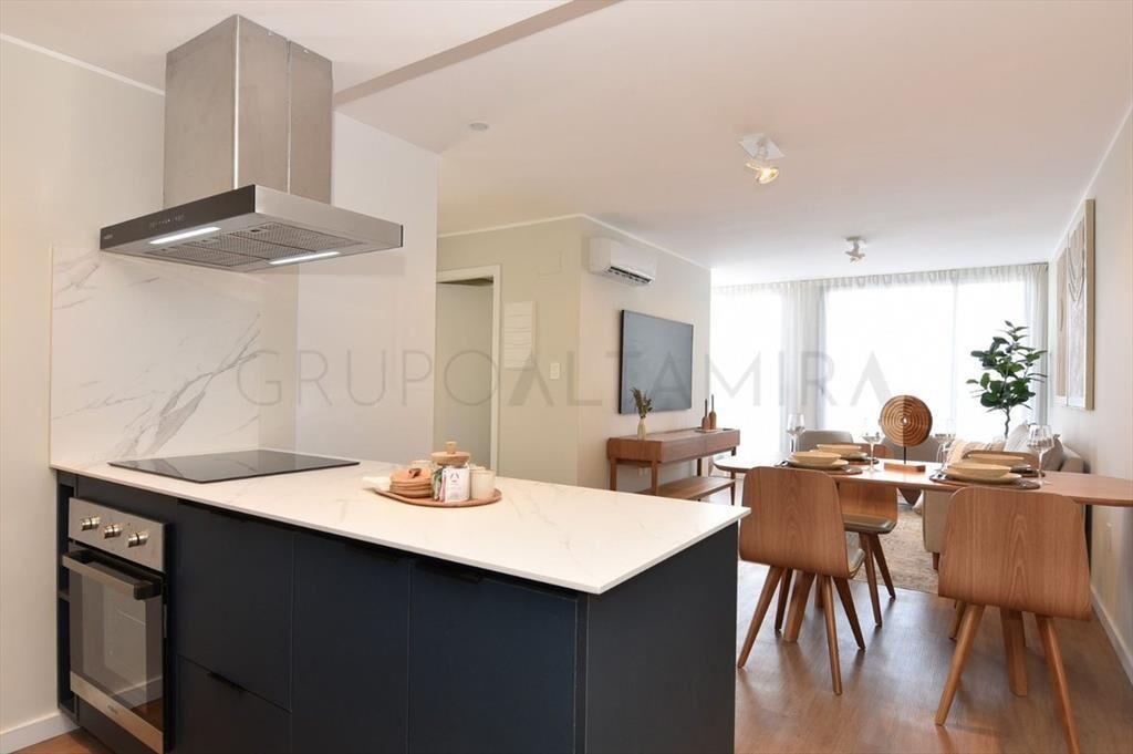 VENTA APARTAMENTO 1 DORM POCITOS CON BALCON
