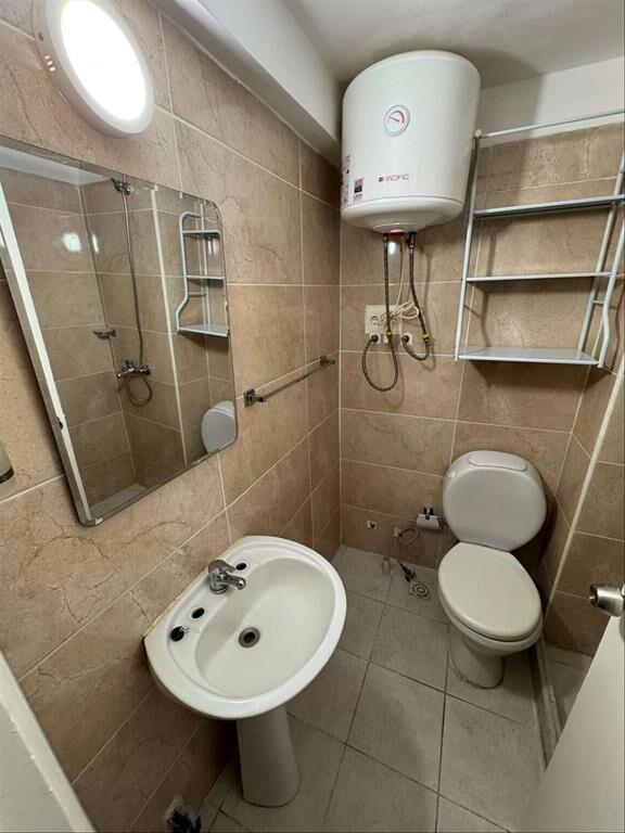 Monoambiente En Alquiler – Pocitos, a Metros de la Rambla