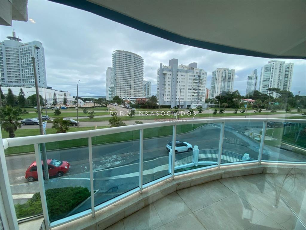 Apartamento en venta de 3 dormitorios en Casino