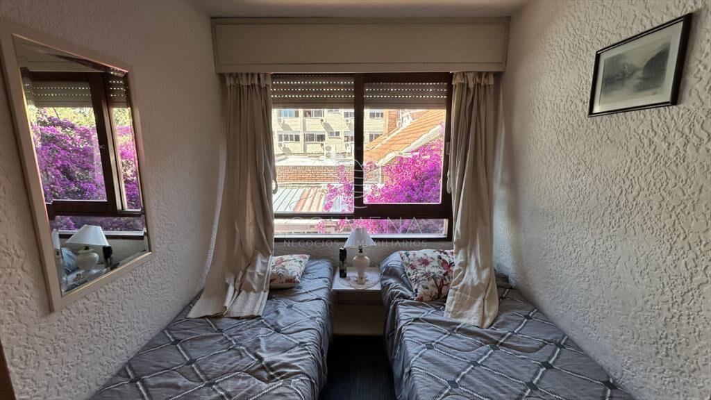 Apartamento 1 dormitorio y medio en plaza mexico
