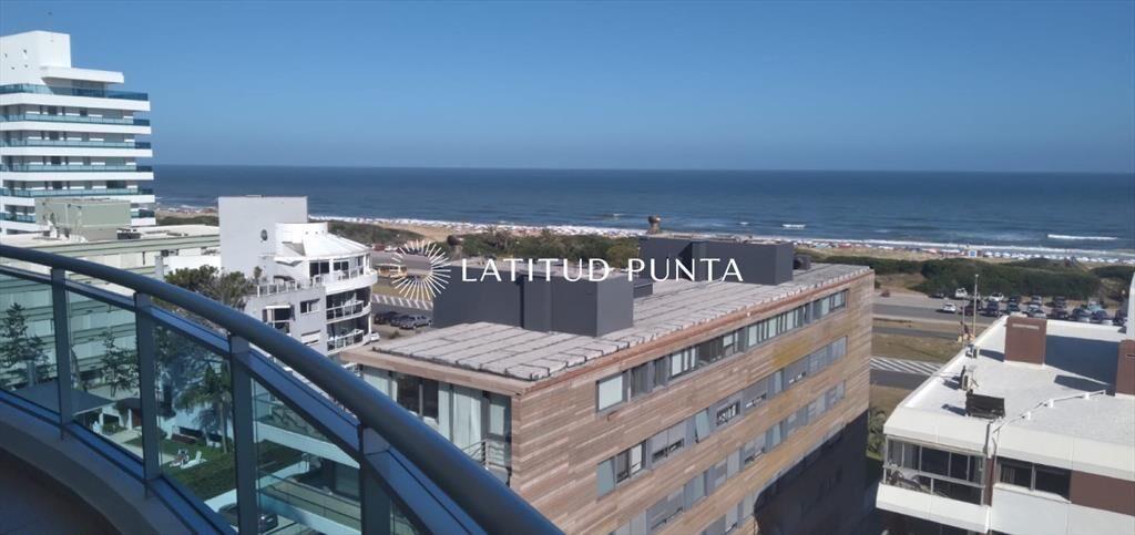 Apartamento en Brava, 3 dormitorios más