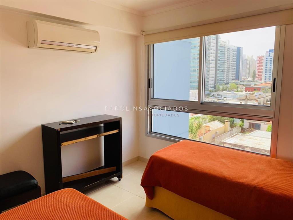 Apartamento en venta de 3 dormitorios en Punta