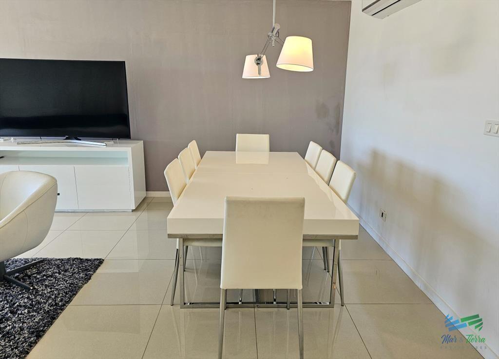 Venta de apartamento en primera línea sobre de 3