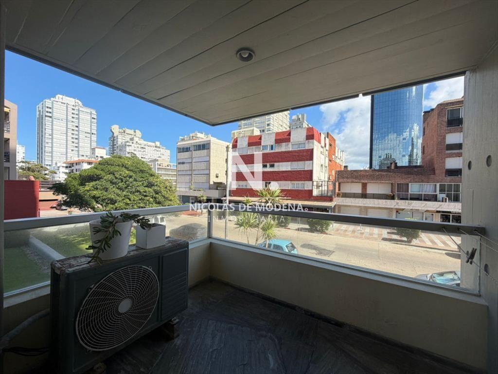 Apartamento en Peninsula, 2 dormitorios en venta