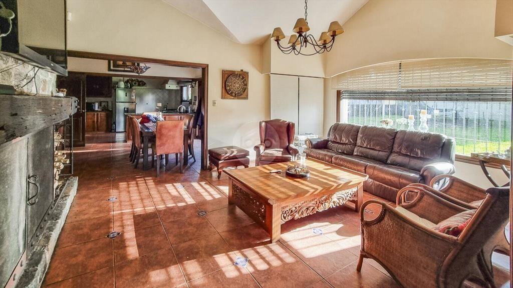 Venta Casa de gran porte Ciudad de la Costa. Gran terreno,