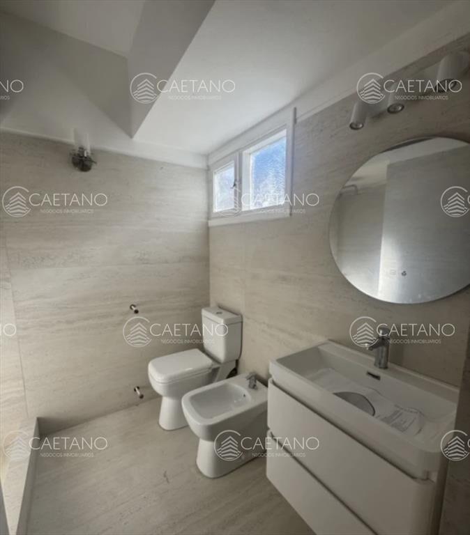 CASA EN VENTA PLAYA MANSA 5 DORMITORIOS