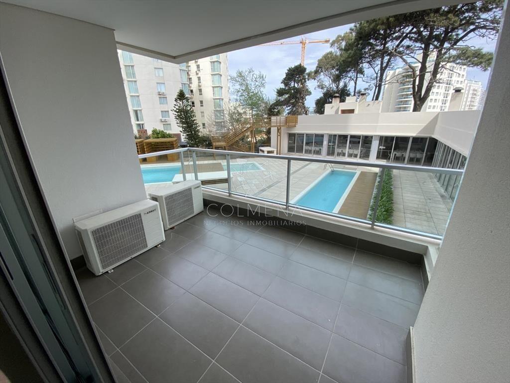 Apartamento en Brava - Punta del Este - Col 6830