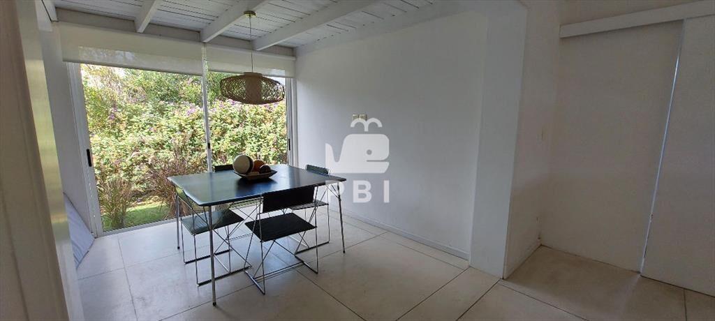 Casa 5 DORMITORIOS en Barrio privado - Ref :