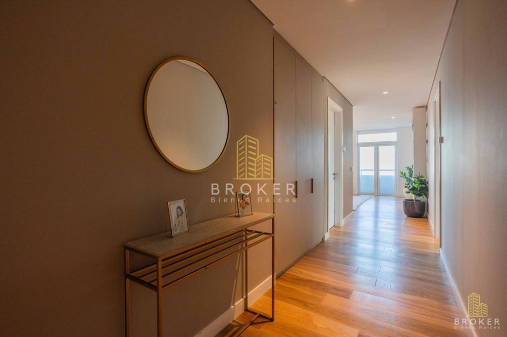 Apartamento en Rambla de Carrasco 4 dormitorios 5