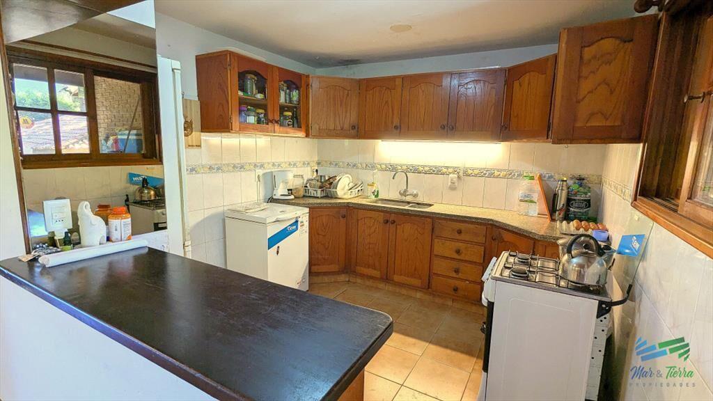 Venta de casa 3 dormitorios en barrio cantegril