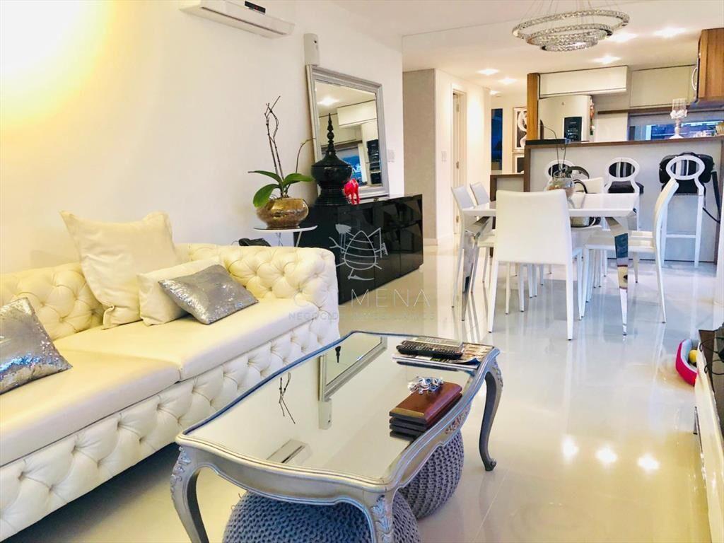 Apartamento en muy buen Edificio en la brava, con