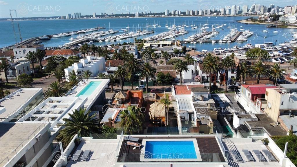 Venta apartamento 3 dormitorios. Península, Punta del Este