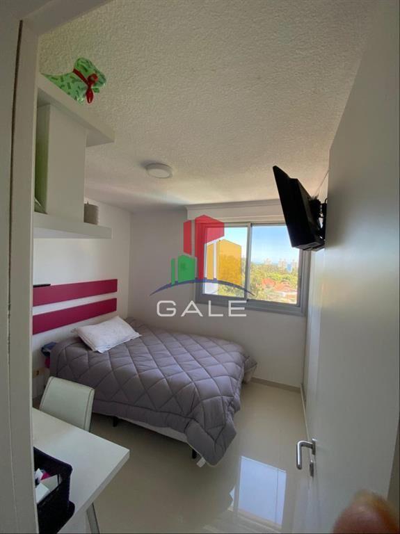 Hermoso Apartamento sobre Roosevelt de 3 y