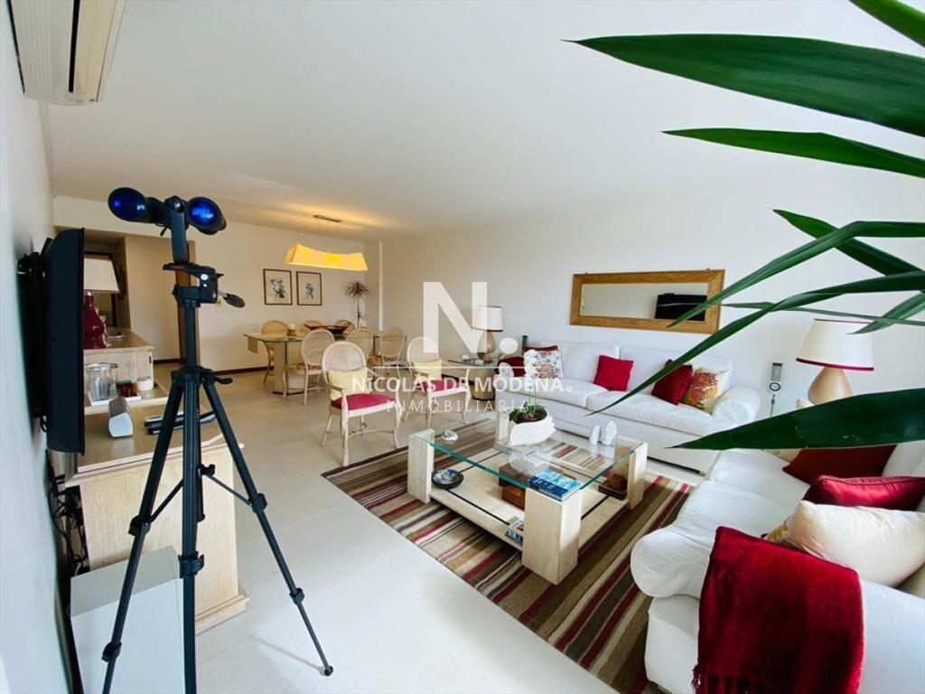 VENTA DE DEPARTAMENTO DE 3 DORMITORIOS EN OCEAN
