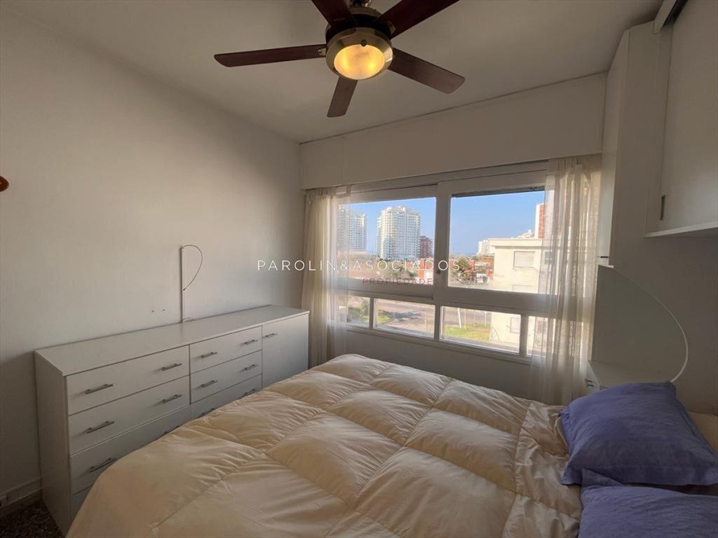 Apartamento en venta de dos dormitorios en Mansa,