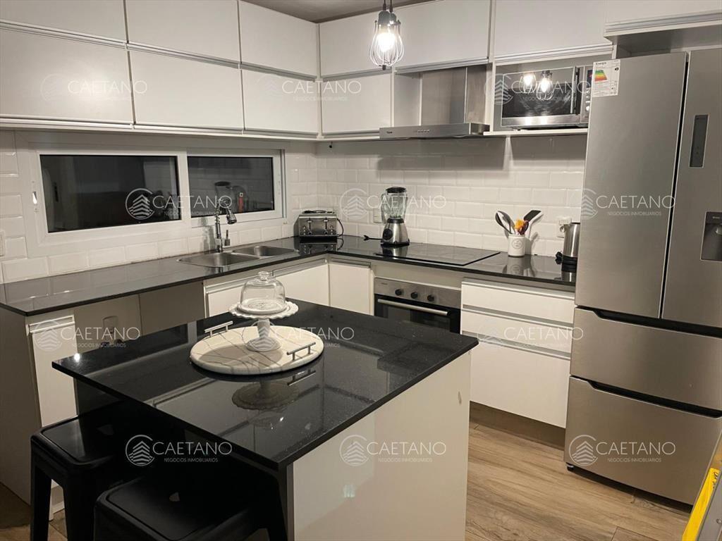 Casa en Punta Ballena, Complejo Solanas