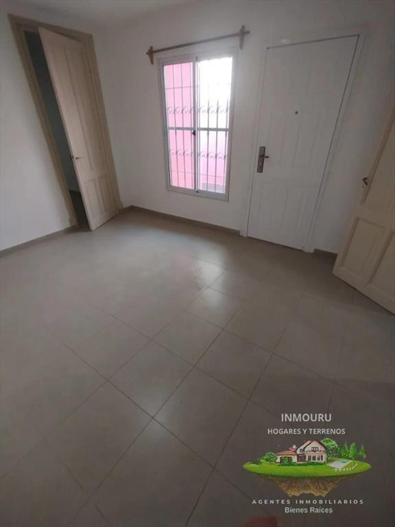 Alquiler de Hermosa Casa de 3 Dormitorios en Brazo Oriental