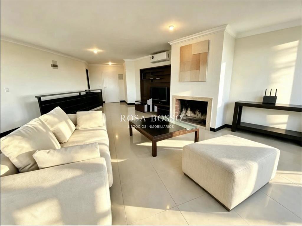 Apartamento Venta 3 dormitorios Mansa Punta del Este