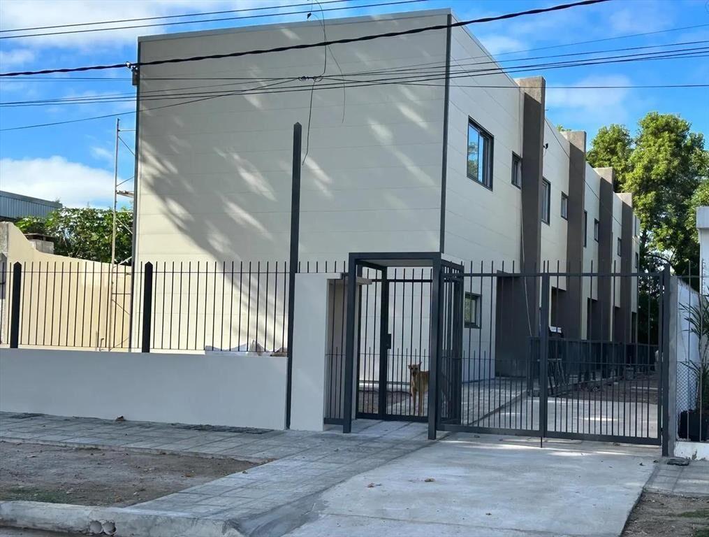 Alquiler Casa Dúplex a Estrenar, 2 Dormitorios en Malvin No