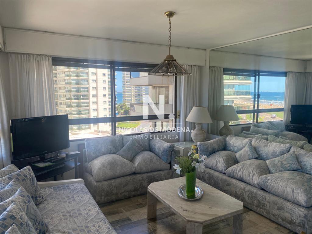 Apartamento en venta de 3 dormitorios en Punta