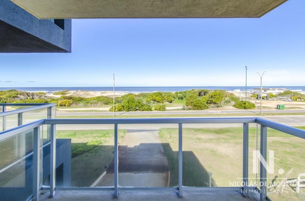 Apartamento Tres Dormitorios en Playa Brava Punta del Este