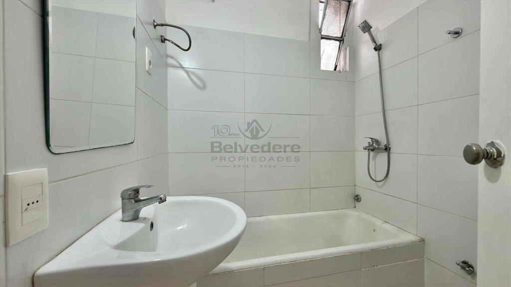 Apartamento alquiler un dormitorio Colonia 1104 Centro Ref.