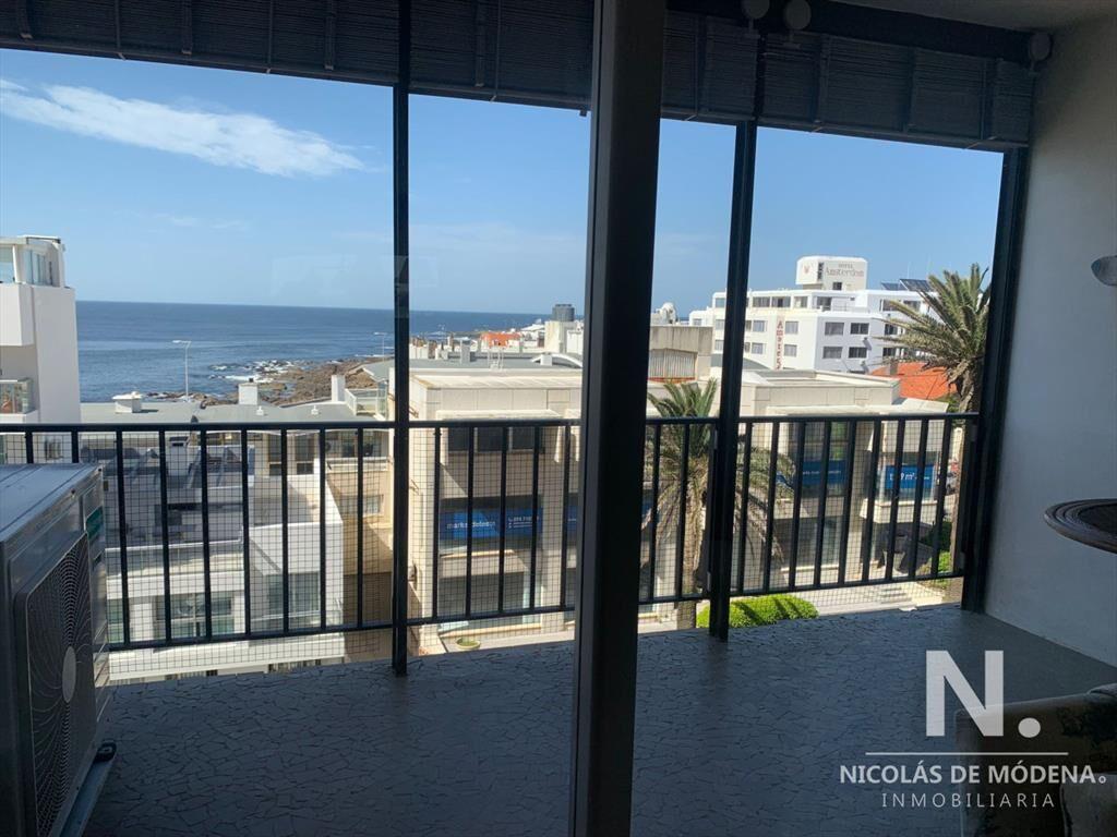 Apartamento reciclado a metros del mar