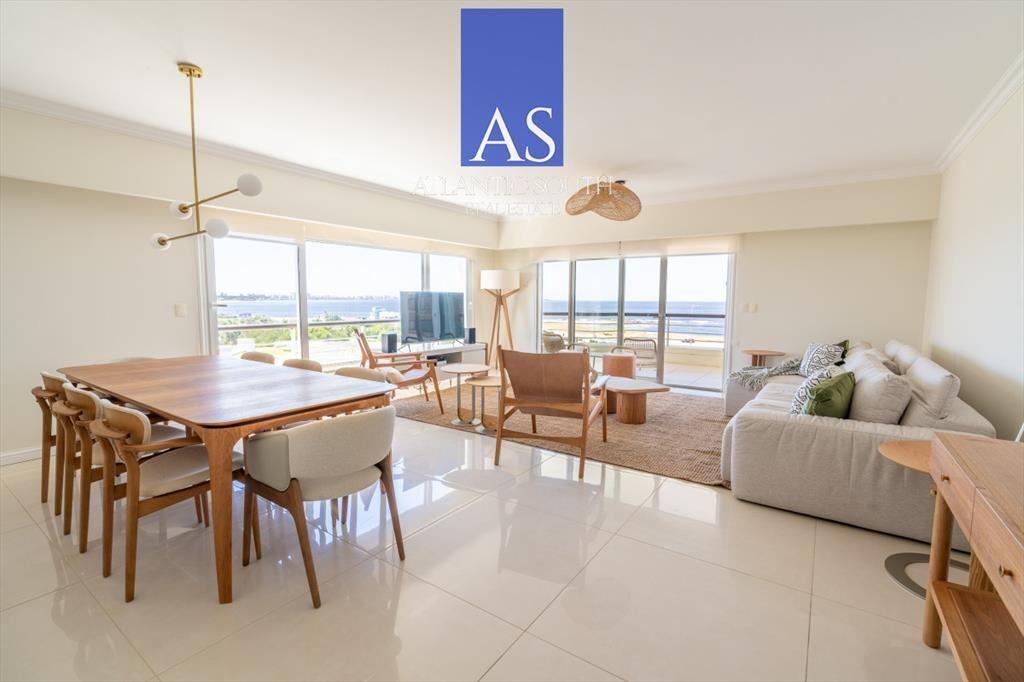 Exclusivo apartamento de 4 dormitorios con y del