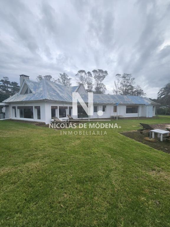 Casa de gran tamaño en venta