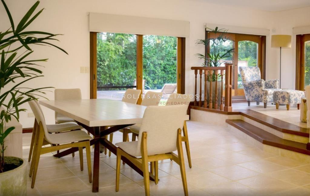 Casa en venta de 4 dormitorios en playa Mansa,