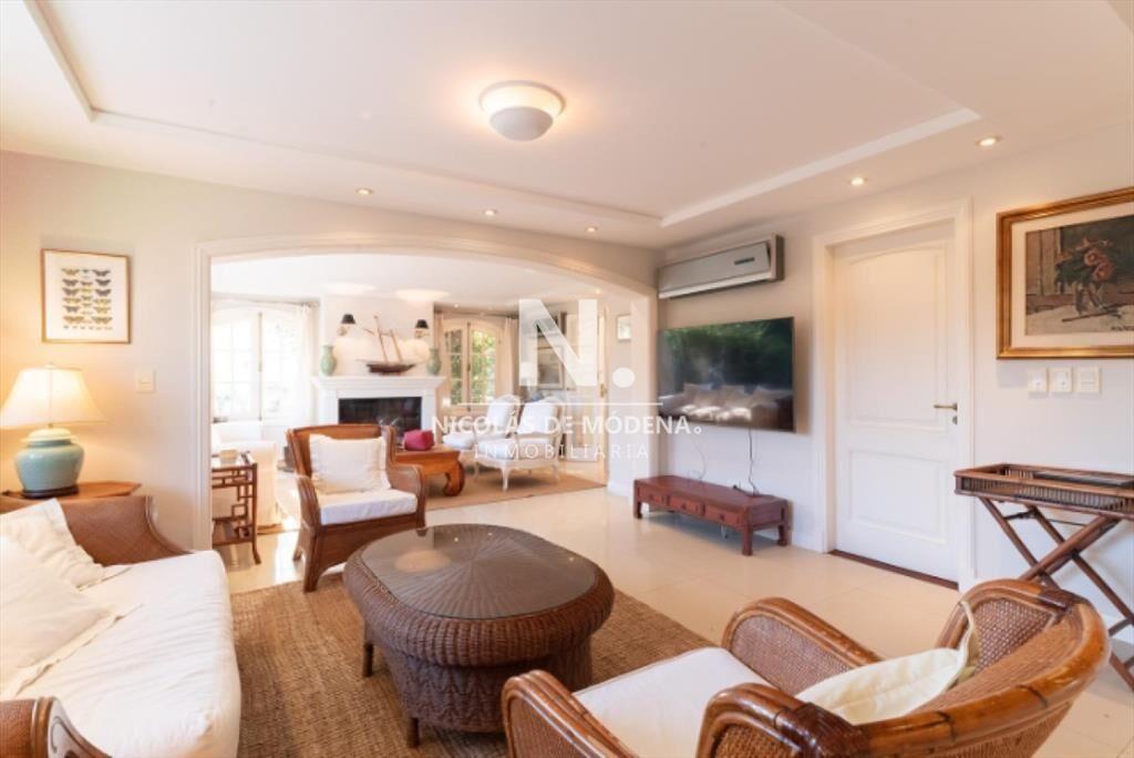Se vende espectacular casa en Montoya, La Barra de 7 dormit