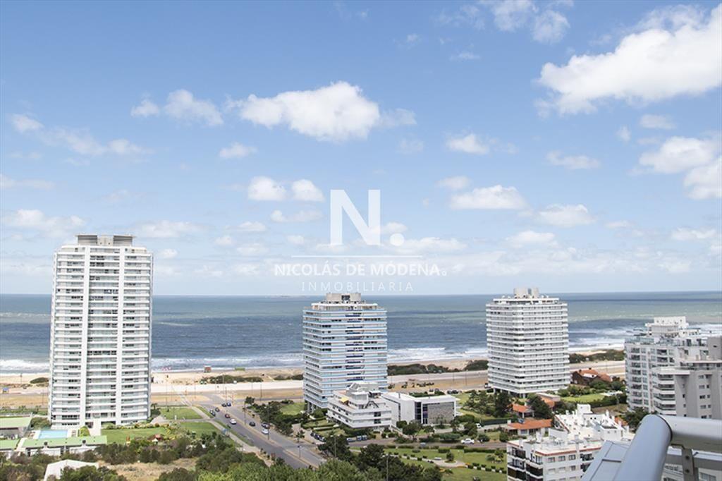 Apartamento con excelente ubicación.