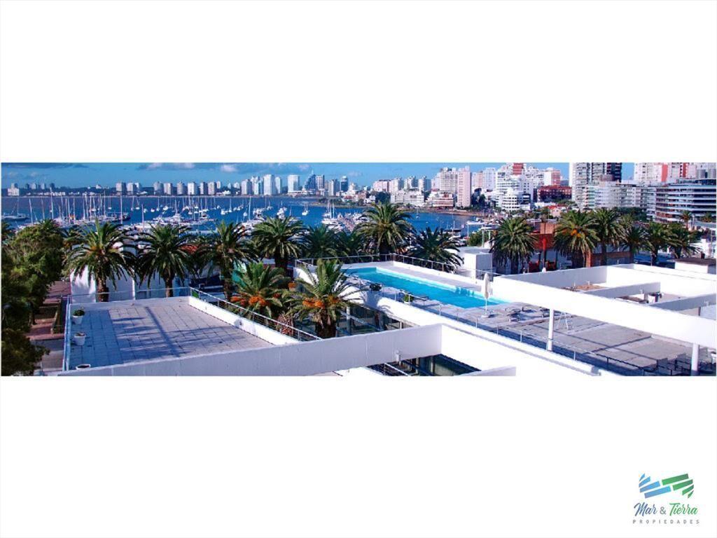 Vendo apartamento a 1 cuadra del puerto, edificio