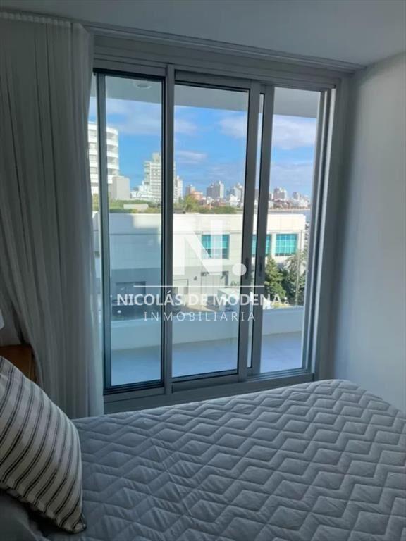 Espacioso departamento de 1 dormitorio en Saint y