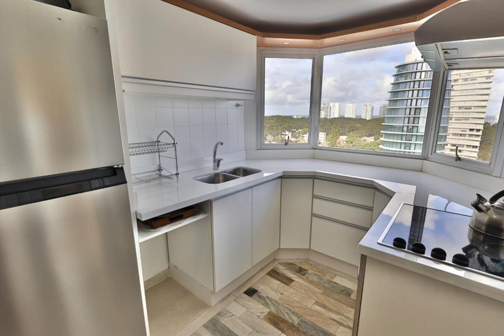 APARTAMENTO EN VENTA 3 DORMITORIOS -