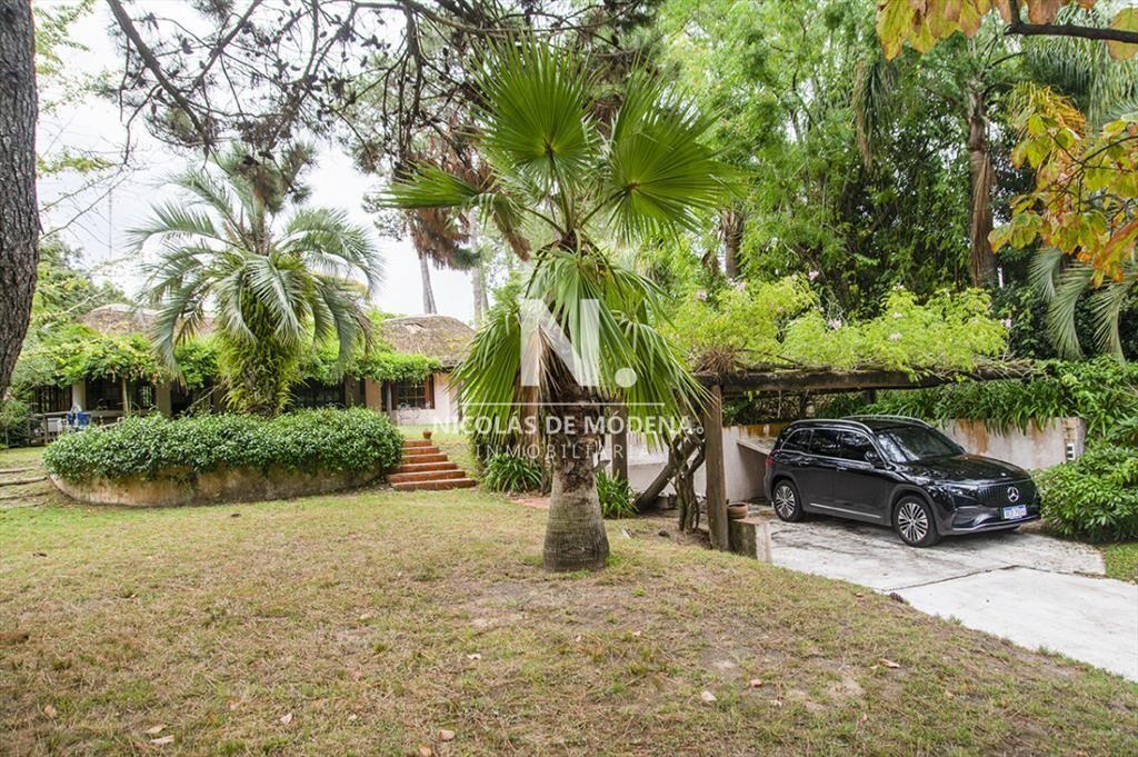 En venta casa en Cantegril