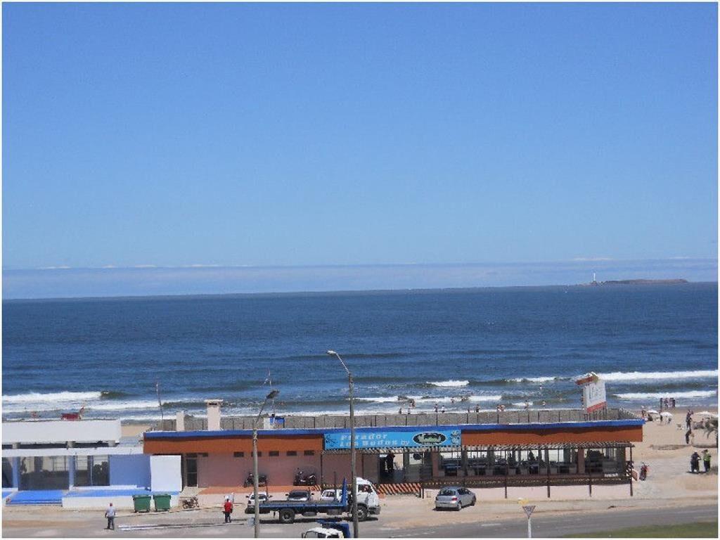VENTA APARTAMENTO 3 DORMITORIOS EDIFICIO PUNTA