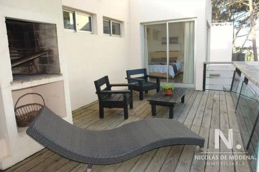 Venta casa 5 dormitorios Montoya La Barra