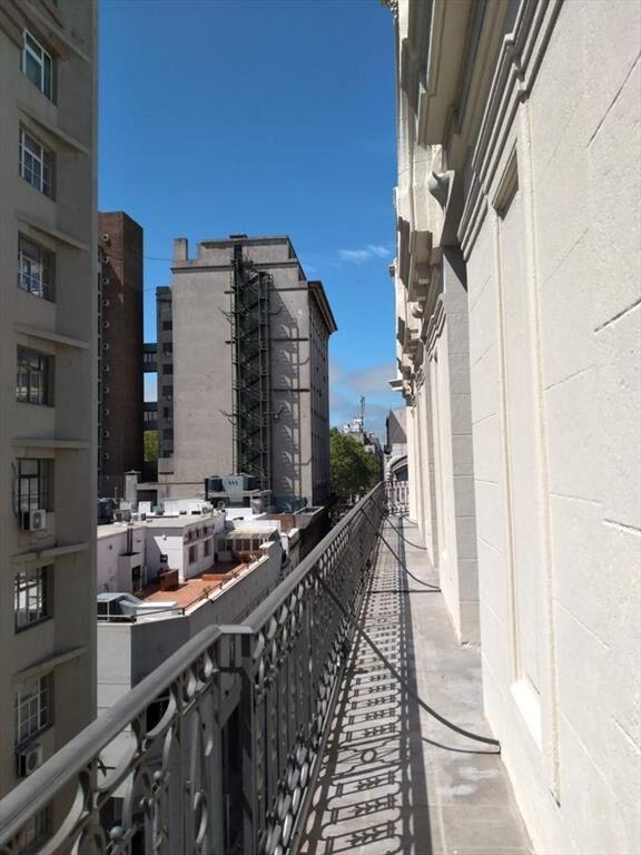 EDIFICIO LIBERTY 25 DE MAYO ESQUINA ITUZAINGÓ