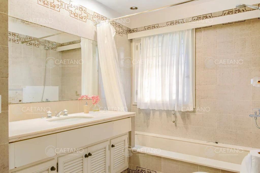 Venta casa 6 dormitorios, Rincón del Indio. del