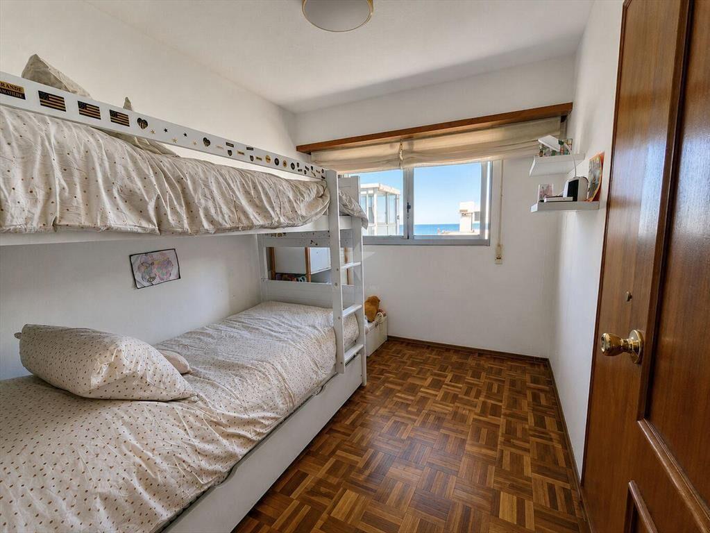 ALQUILER APTO P. CARRETAS - 3 DORM - 4 BAÑOS - SERVICIO -
