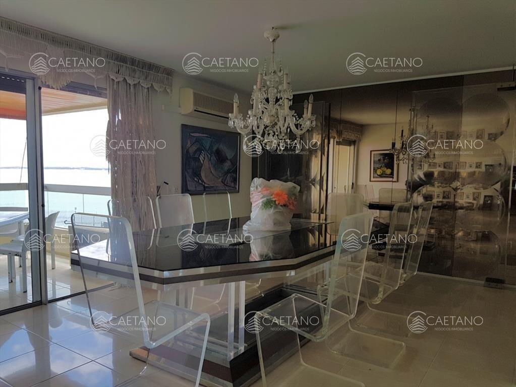 Hermoso y amplio apartamento con vista!