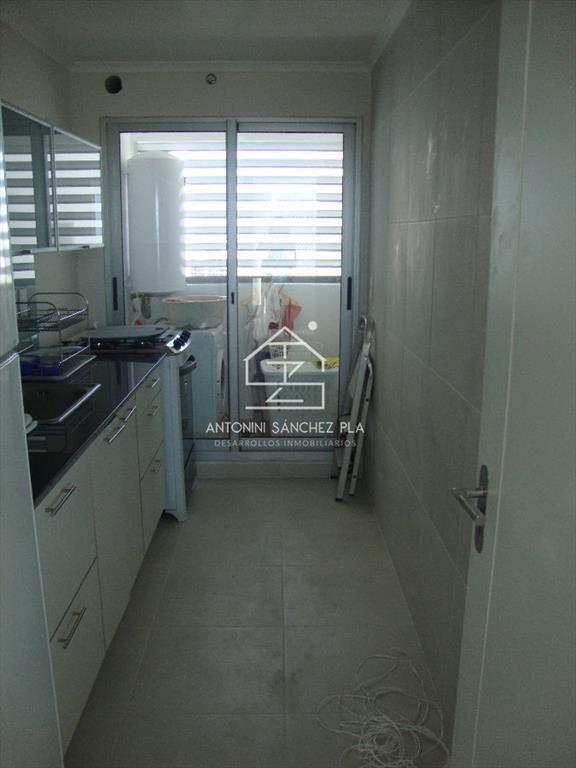 APARTAMENTO EN TORRE CON TODOS LOS SERVICIOS. A METROS DE P