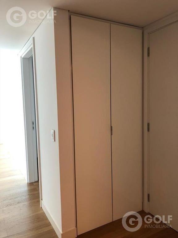 Venta apartamento de 2 dormitorios con 2 garajes en Forum c
