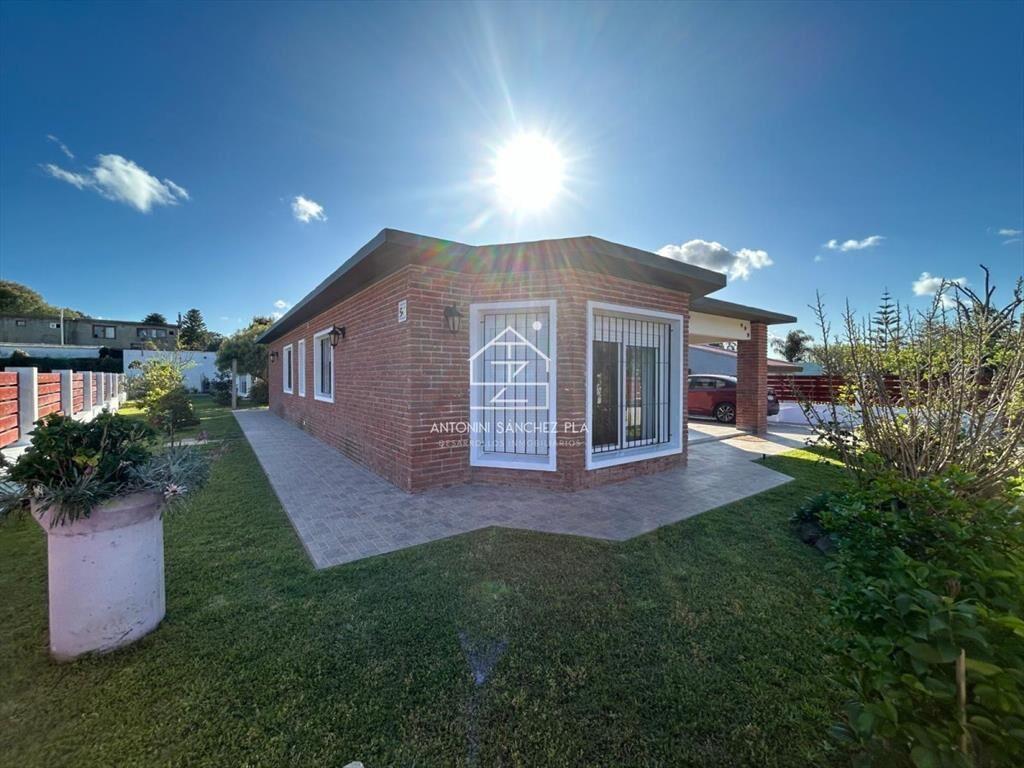 Excelente Casa 3 dormitorios Pinares
